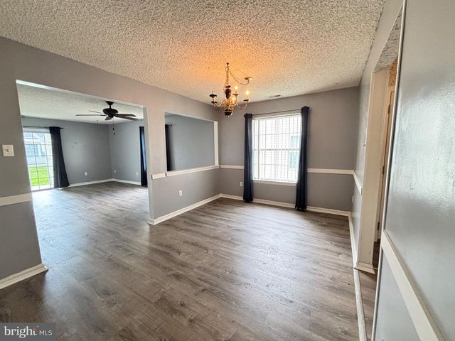 614 BARBADOS DR, Williamstown, NJ 08094