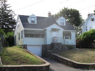 328 Curtis Street, Meriden, CT 06450