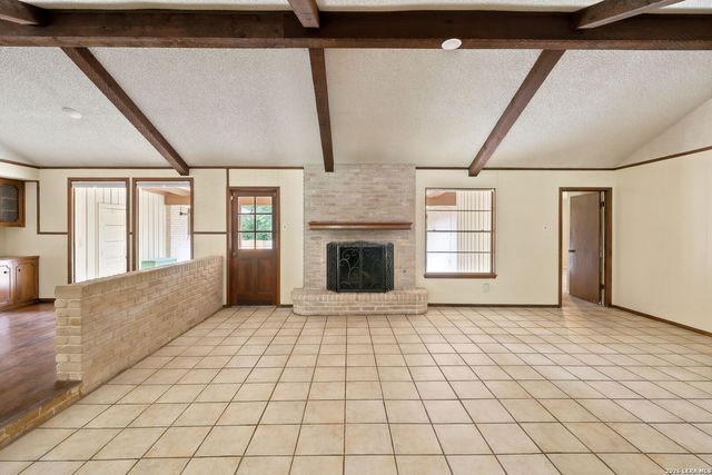 224 Sagecrest Dr, San Antonio, TX 78232
