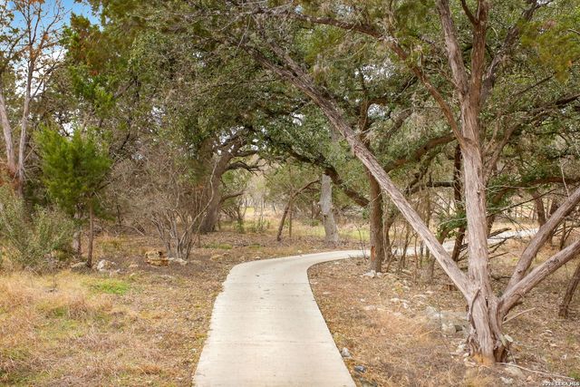 224 Sagecrest Dr, San Antonio, TX 78232