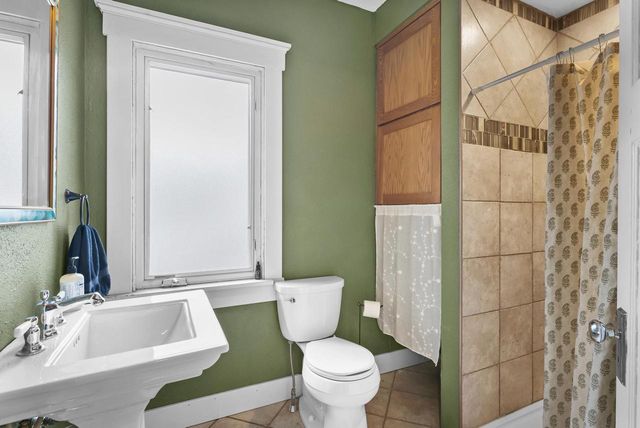 1617 Madison STREET, Manitowoc, WI 54220