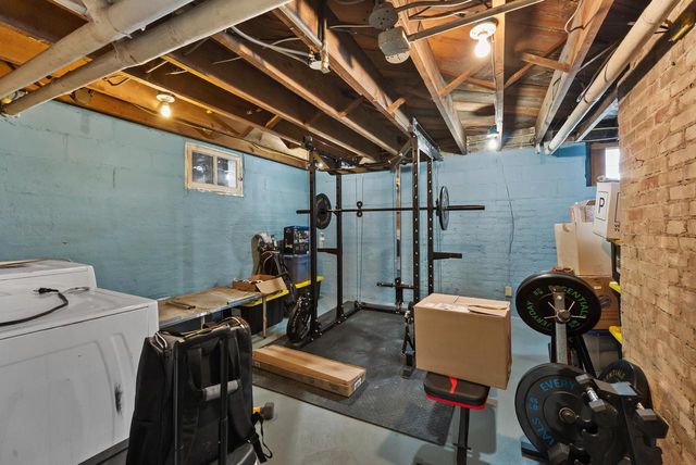 1617 Madison STREET, Manitowoc, WI 54220