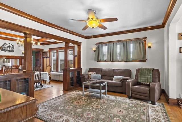 1617 Madison STREET, Manitowoc, WI 54220