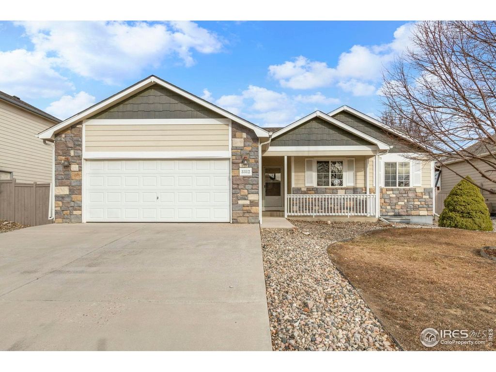 3312 Firewater Ln, Wellington, CO 80549