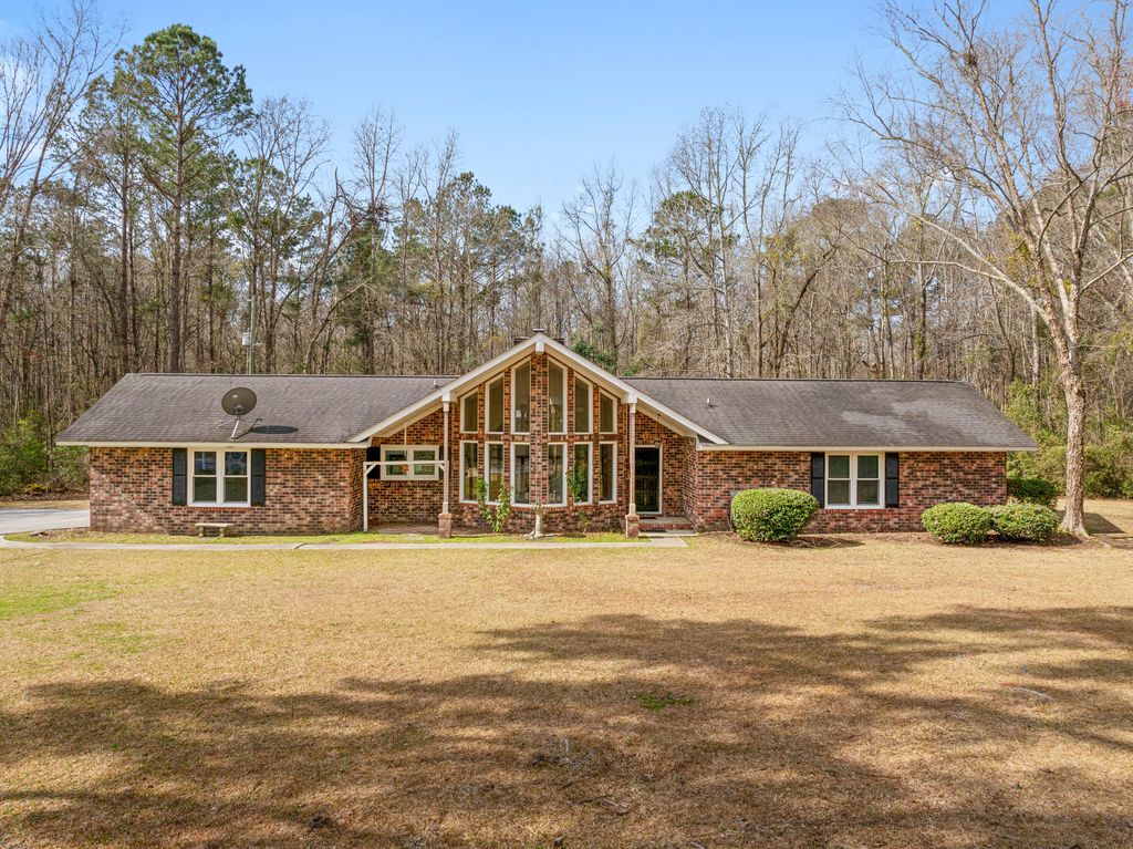 108 Coy Court, Summerville, SC 29486