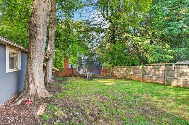 6 Vance Circle, Lexington, NC 27292
