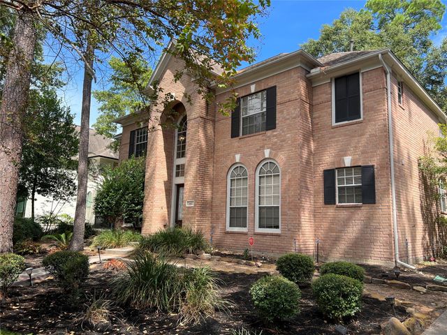 66 Driftoak Circle, The Woodlands, TX 77381