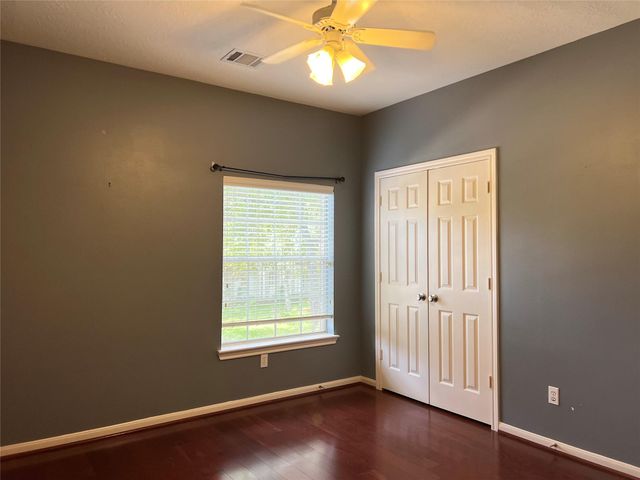 66 Driftoak Circle, The Woodlands, TX 77381