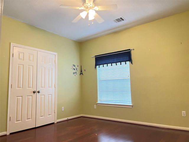 66 Driftoak Circle, The Woodlands, TX 77381