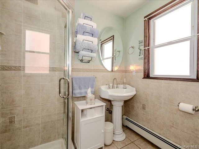 721 Edison Avenue, Bronx, NY 10465
