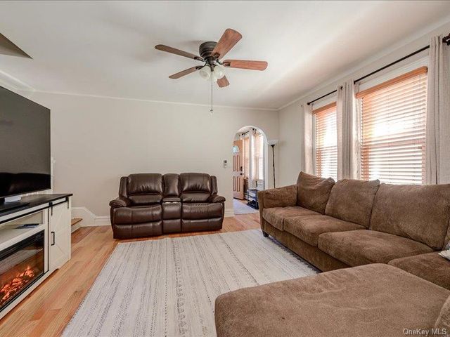 721 Edison Avenue, Bronx, NY 10465