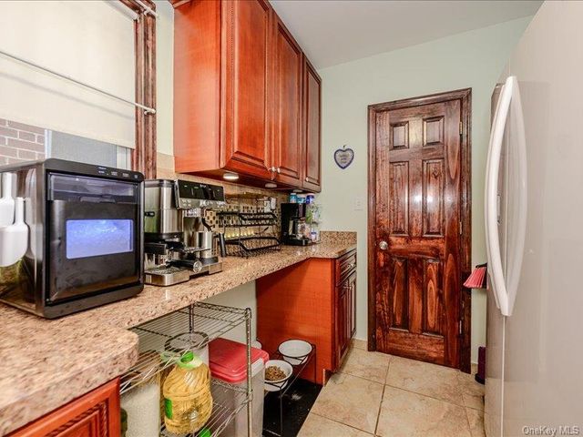 721 Edison Avenue, Bronx, NY 10465