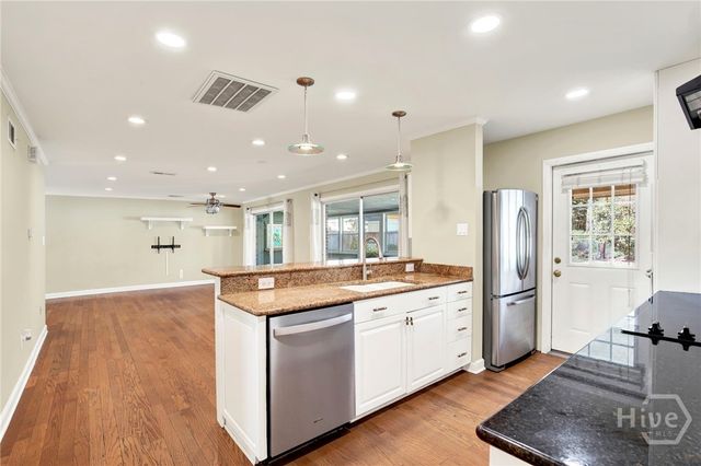 102 Jacquelyn Drive, Savannah, GA 31406