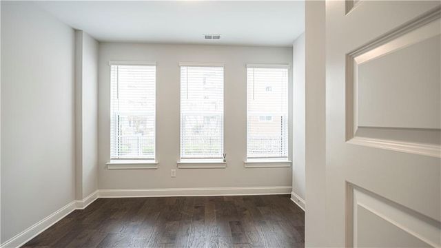 579 Broadview Place NE, Atlanta, GA 30324