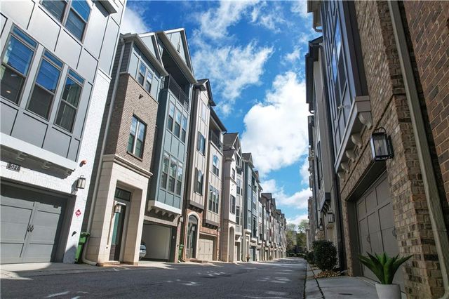 579 Broadview Place NE, Atlanta, GA 30324