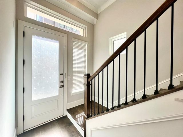 579 Broadview Place NE, Atlanta, GA 30324