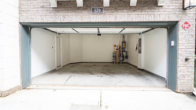 579 Broadview Place NE, Atlanta, GA 30324