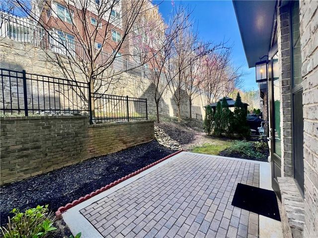 579 Broadview Place NE, Atlanta, GA 30324