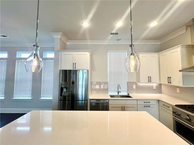 579 Broadview Place NE, Atlanta, GA 30324