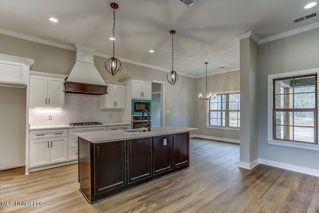 9072 Treadway Creek, Hernando, MS 38632