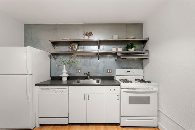 42 Chauncy Street 4C, Boston, MA 02111