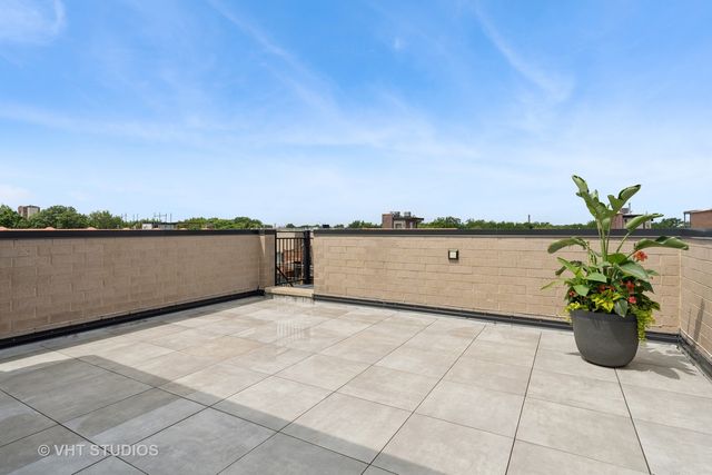 2724 N Wayne Avenue 3, Chicago, IL 60614