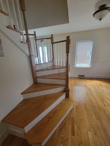 81 Clarke Avenue, Dracut, MA 01826