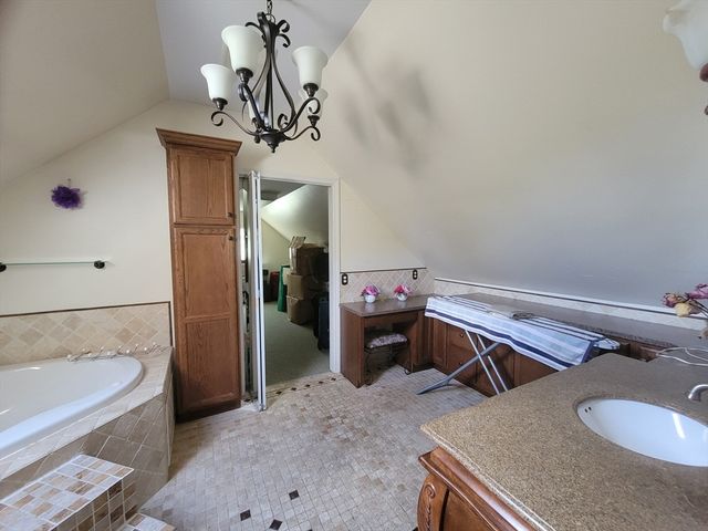81 Clarke Avenue, Dracut, MA 01826