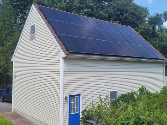 81 Clarke Avenue, Dracut, MA 01826
