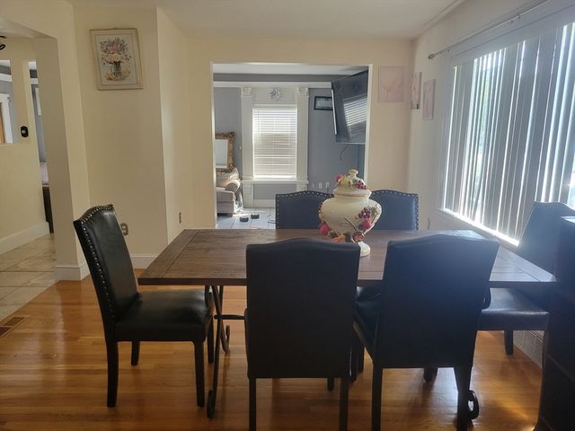 81 Clarke Avenue, Dracut, MA 01826