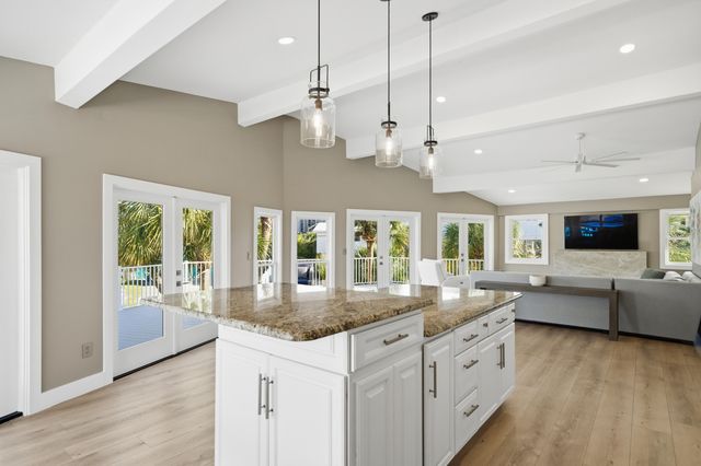 417 Cobia Avenue, Fort Walton Beach, FL 32548