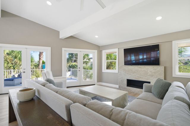 417 Cobia Avenue, Fort Walton Beach, FL 32548