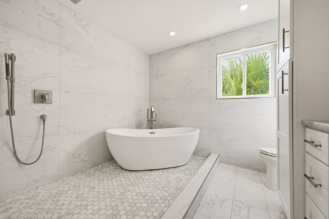 417 Cobia Avenue, Fort Walton Beach, FL 32548