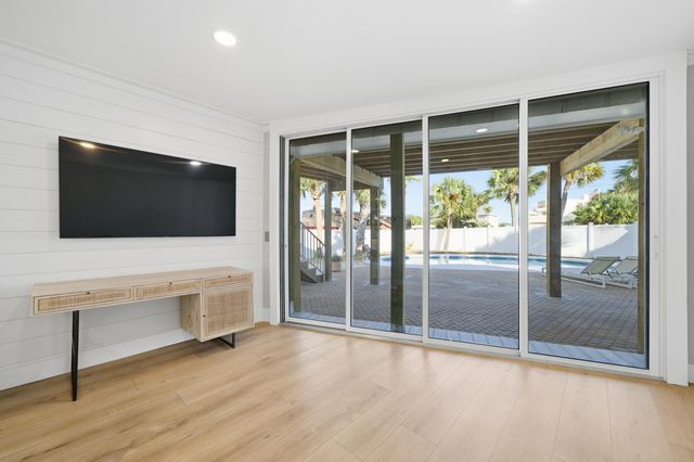 417 Cobia Avenue, Fort Walton Beach, FL 32548