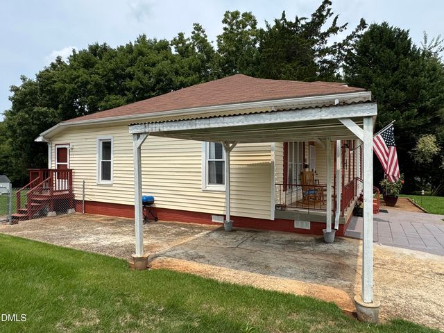 215 W Parker Street, Graham, NC 27253