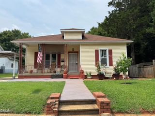 215 W Parker Street, Graham, NC 27253