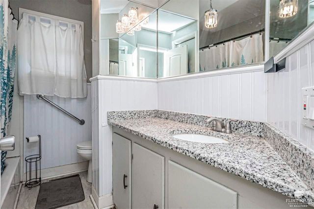 1108 Crest Hill Drive, Junction City, KS 66441