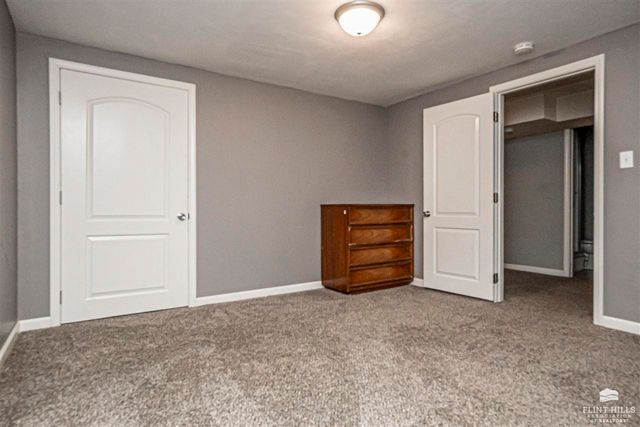 1108 Crest Hill Drive, Junction City, KS 66441