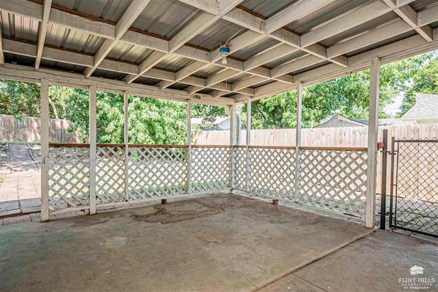 1108 Crest Hill Drive, Junction City, KS 66441