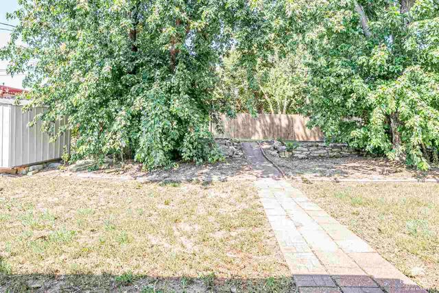 1108 Crest Hill Drive, Junction City, KS 66441