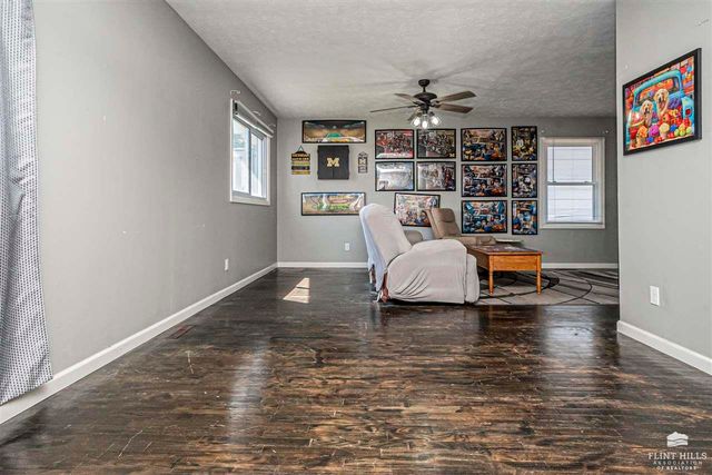 1108 Crest Hill Drive, Junction City, KS 66441