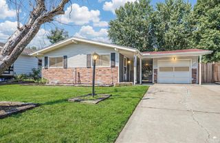 1108 Crest Hill Drive, Junction City, KS 66441