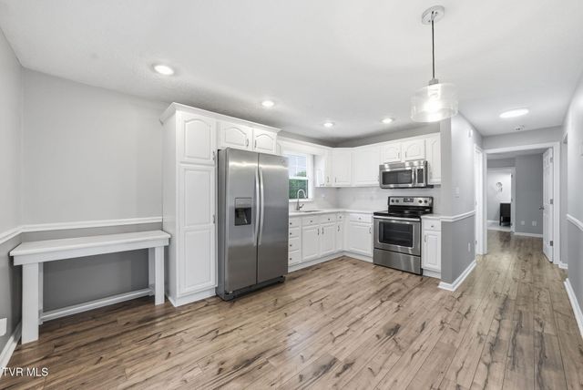 312 Bays Mountain Trail, Kingsport, TN 37660