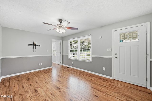 312 Bays Mountain Trail, Kingsport, TN 37660