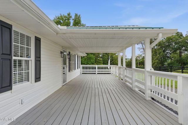 312 Bays Mountain Trail, Kingsport, TN 37660