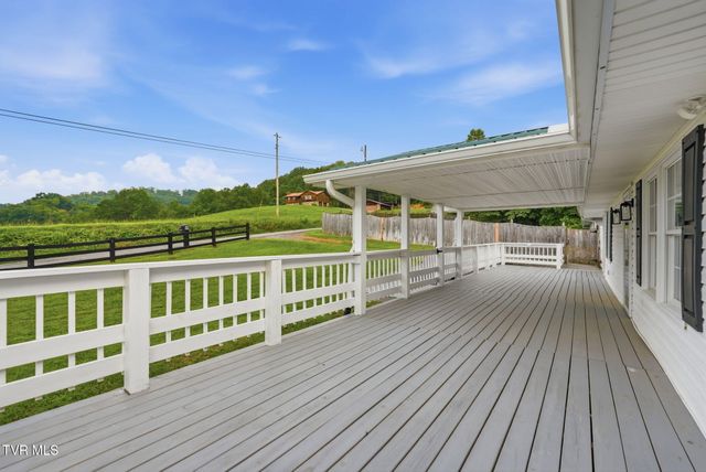 312 Bays Mountain Trail, Kingsport, TN 37660
