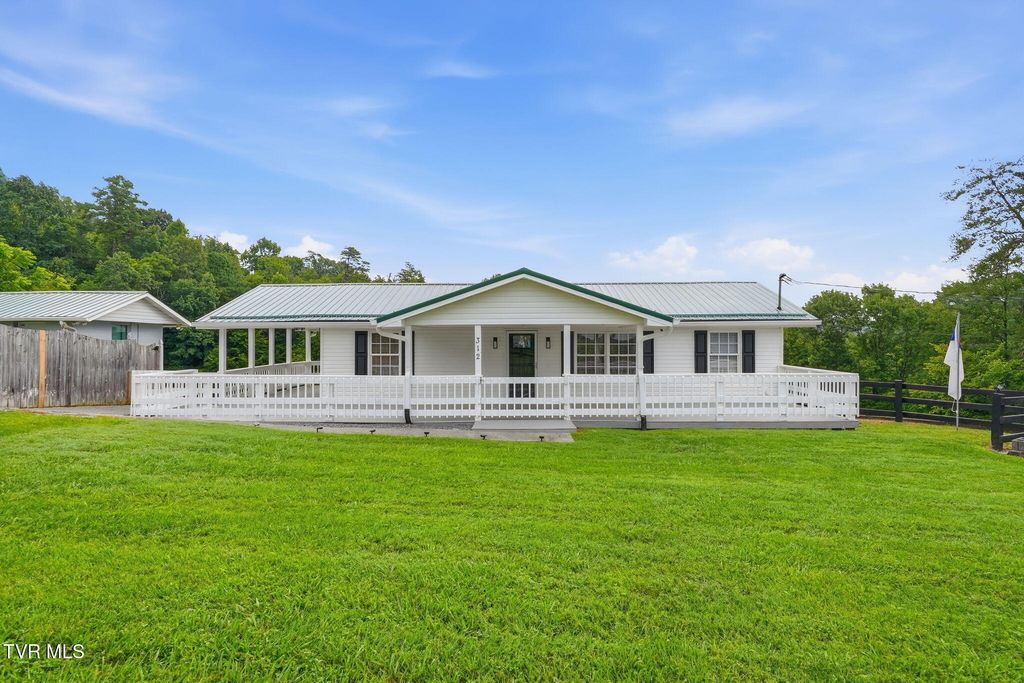 312 Bays Mountain Trail, Kingsport, TN 37660