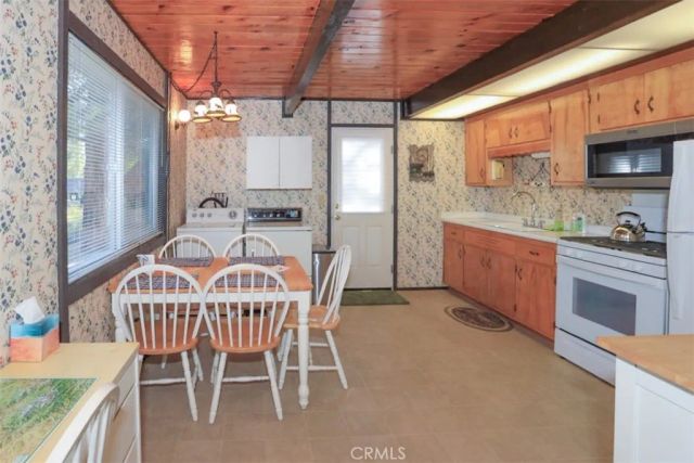 1060 Sierra, Big Bear City, CA 92314