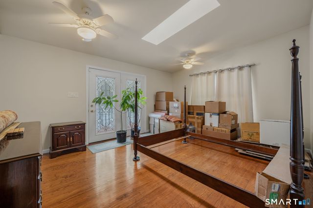 16 Greystone Drive, Montville, CT 06382