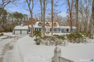 16 Greystone Drive, Montville, CT 06382
